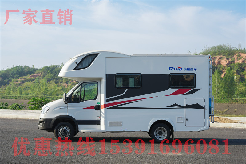 4座b型房車布局 可住4人&#47;B型房車還能這樣布局 途酷新世代酷旅版房車實拍